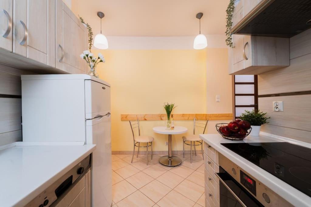Market Square - Street Rynek 24 -2 Rooms Breslau Exterior foto